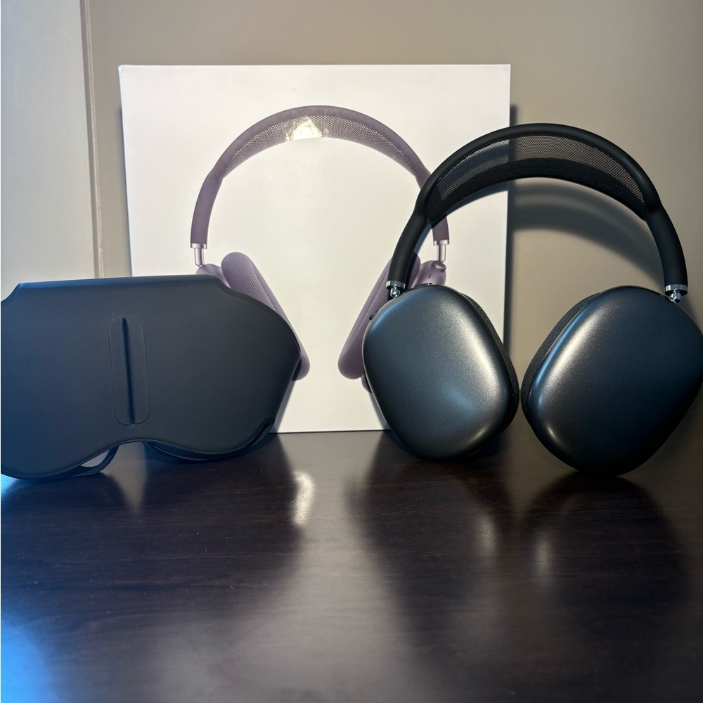 Apple Black VR Headset and Headphones